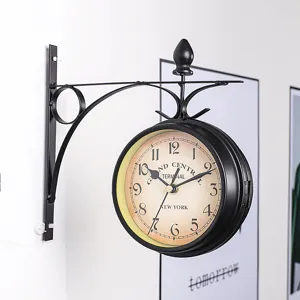 Reloj de pared de doble cara vintage con soporte de hierro, reloj retro para decoracion.