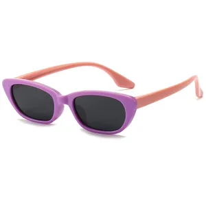 Kinder Sonnenbrille polarisiert aus Silikon mit UV Schutz, kleine runde Fassung in Lila.