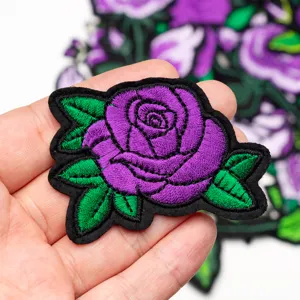 Patch brodé rose violette thermocollant pour vêtements, belle applique tissu pour le bricolage.