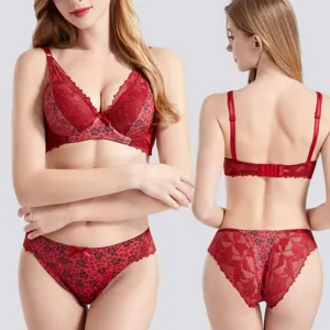 Conjunto de sujetador y bragas de encaje rojo sexy para mujer, lencería con realce.