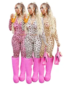 Sexy Leopardenmuster Kapuzenpullover und enge Hosen zweiteiliges Set für Damen. Modisch.