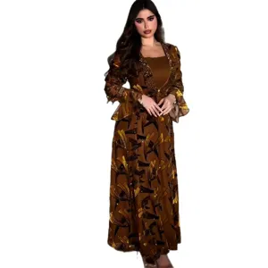 Elegante vestido largo de mujer con manga larga y lentejuelas, vestido de noche de moda.