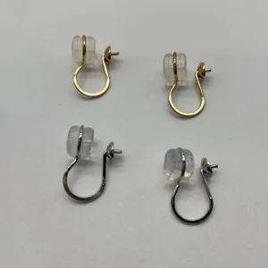 Convertitori per orecchini a clip senza foratura con morbidi cuscinetti in silicone comodi.