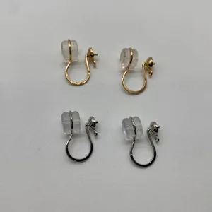 Convertitori di orecchini a clip invisibili per orecchie non forate con cuscinetto.