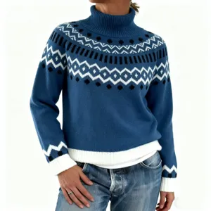 Pull à col roulé épais avec des détails de motifs géométriques nordiques classiques.
