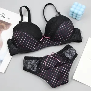 Schwarzer Spitzen Push-up BH und Slip Set mit rosa Punkten, sexy bequeme Unterwäsche.