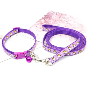 Joli ensemble de laisse et collier pour chien et chat avec motif dessin animé clochette.