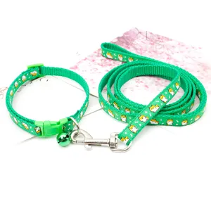 Ensemble laisse et collier pour chien motif vert, accessoire réglable 1cm de large.