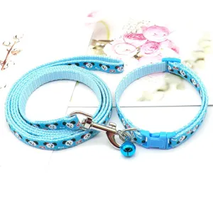 Blue pet leash and collar set, 1cm wide cartoon printed nylon strap with a cute bell, adjustable.