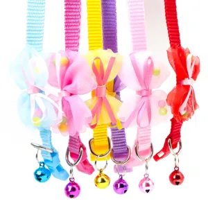 Buntes Haustier Halsband Set mit Schleife und Glocke für kleine Hunde und Katzen, nylon.