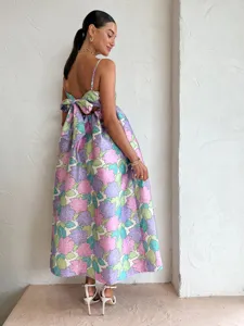 Robe longue à bretelles spaghetti et imprimé floral dos nu pour femme tenue élégante d'été