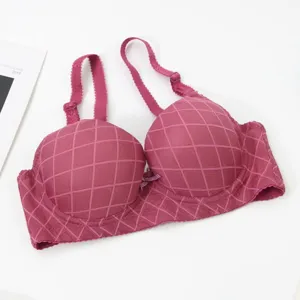 Women's underwire push-up bra with grid pattern, comfortable plus size daily underwear.