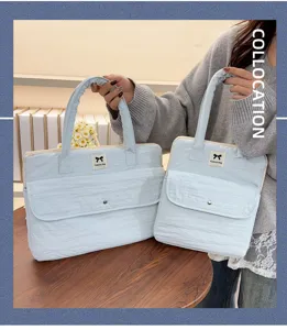 Hellblaue Laptoptasche 13 15 Zoll Stoff Schutztasche mit Fronttasche und süßer Schleife.