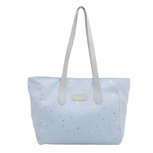 Lichtblauwe shopper handtas voor dames, elegante schoudertas met sterrenprint voor dagelijks.