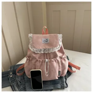 Joli sac à dos rose imprimé étoiles, bordure en dentelle délicate et cordon de serrage.