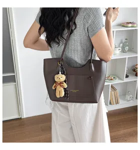 Brown large capacity shoulder tote bag casual minimalist daily commuting handbag for women