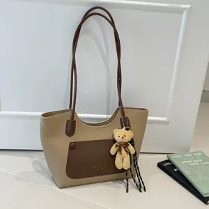 Women Retro Large Capacity Tote Bag PU Leather Commuter Shoulder Bag Double Strap Shopping Bag With Bear Pendant