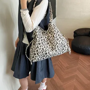 Korean style leopard print pleated shoulder tote bag casual commuting fashion handbag