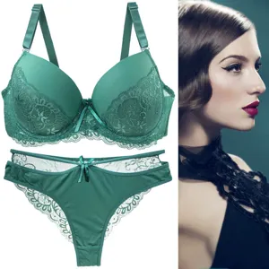 Grünes spitzen-bh und unterwäsche set für damen, sexy transparente reizwäsche im alltag.