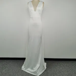 White sexy V-neck sleeveless sweep train wedding dress evening gown for women summer party.