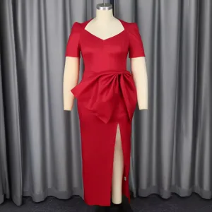 Elegantes rotes Abendkleid fuer Damen mit kurzen Aermeln, Schleife und sexy Beinschlitz.