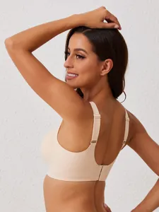 Vista dettagliata del retro e del lato del reggiseno color carne senza ferretto e comodo.