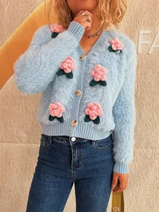 Damen flauschig blaue Strickjacke Pullover mit süßen 3D rosa Blumen Häkeldetails kuschelig