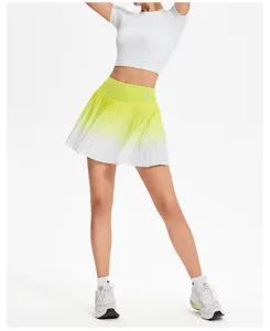 Gradient pleated tennis skirt detail, anti-glare fake two-piece design for active sports and yoga.