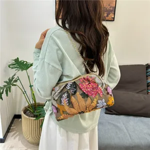 Sac a main femme brode de paillettes bandouliere fleuri elegant sac de quotidien