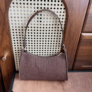 Damen Trendige Filz Schulter Unterarmtasche Einfarbig Krokodilmuster Geprägt Messenger Bag Streetwear Tägliche Handtasche Tasche Für Frauen
