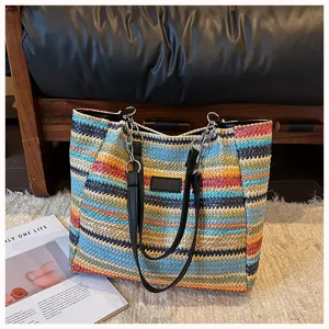 Bunte gestreifte Stroh-Shopper Tasche für den Sommer Strandurlaub, große Schultertasche.