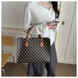 Borsa a mano da donna con motivo monogramma M, elegante borsa a spalla casual capiente.