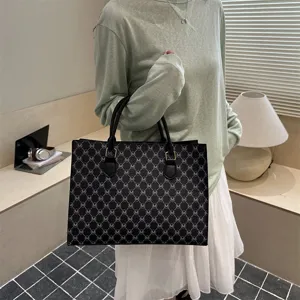 Borsa a tracolla da donna elegante con stampa M, borsa casual chic per tutti i giorni.