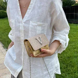 Sac bandoulière élégant de petit créateur coréen avec chaîne pour femmes mode été.