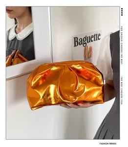 Sac nuage plissé métallique pour femme, sac à main et épaule élégant et décontracté pour bureau.