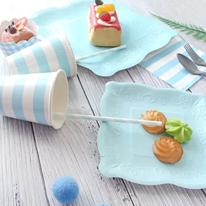 Platos de papel cuadrados en relieve azules juego de vajilla para fiesta ensalada