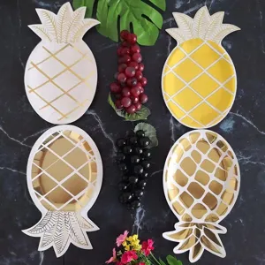 Goldene Ananas Pappteller Detailansicht, Einweg Obstteller und Party Geschirr Set.