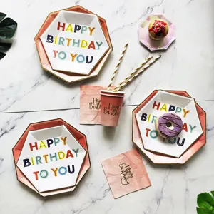 Roze Wegwerp Papier Borden Bekers Servetten En Rietjes Goudstempelen Gelukkige Verjaardag Feest Servies Set