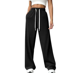 Pantaloni da jogging donna a vita alta larghi e comodi con pratico cordino regolabile.