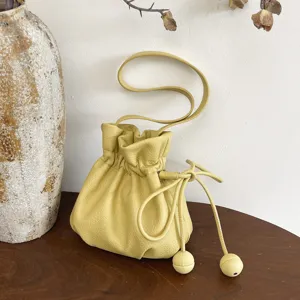Sac Seau Mode en Cuir PU pour Femmes Minimaliste Couleur Unie Cordon Épaule Bandoulière Sac à Main Quotidien