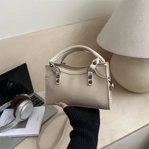 Retro PU Leather Crossbody Bag Women Solid Color Fashion Shoulder Bag Urban Minimalist Commuting Handbag Daily Purse