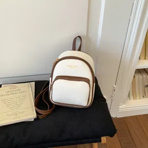 Γυναικείο Casual Δερμάτινο Mini Σακίδιο PU Μικρό Daypack Κομψή Τσάντα Ταξιδιού Σχολείου Με Μπροστινή Τσέπη με Φερμουάρ