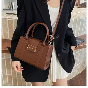 Sac à bandoulière en cuir marron, élégant sac à main poignée, fourre-tout tendance.