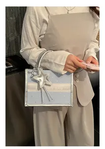 Summer new fashion tote bag commuting large capacity handbag trendy star print small square bag