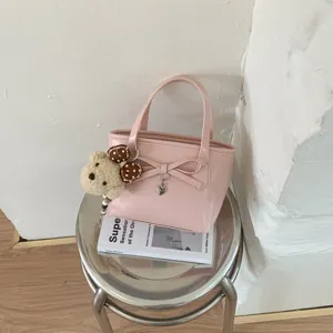 Borsa a Secchiello alla Moda in Pelle PU da Donna Borsa a Tracolla con Fiocco Alla Moda Borsa a Mano Minimalista Urbana Borsa a Tracolla Abbinamento Quotidiano Gioielli Ciondolo Confezione