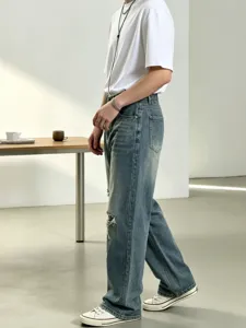 Heren vintage blauwe versleten losse straight-leg denim jeans, Hoofdaanzicht van het product.