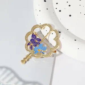 Chinesische Vintage Hohle Fächer Brosche Zinklegierung Emaille Blume Blatt Anstecknadel Kleidung Abzeichen Für Büro Damen Modeschmuck