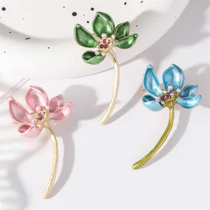 Vintage Zinc Alloy Enamelled Lotus Brooch For Women Classical Elegant Rhinestone Artificial Pearl Floral Brooch Pin Costume Clothing Accessories Gift Jewelry