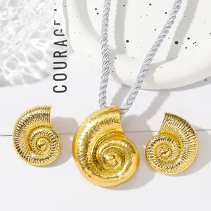 Gold conch shell jewelry set necklace earrings beach summer vacation style fashion accessory