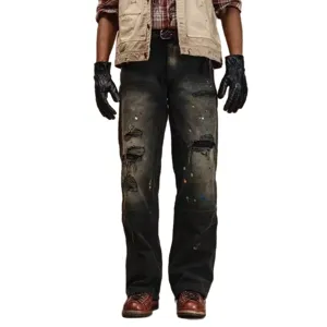 Verwitterte Herren Jeans Hose mit Graffiti Druck und bunten Farbspritzern im Straight Fit.